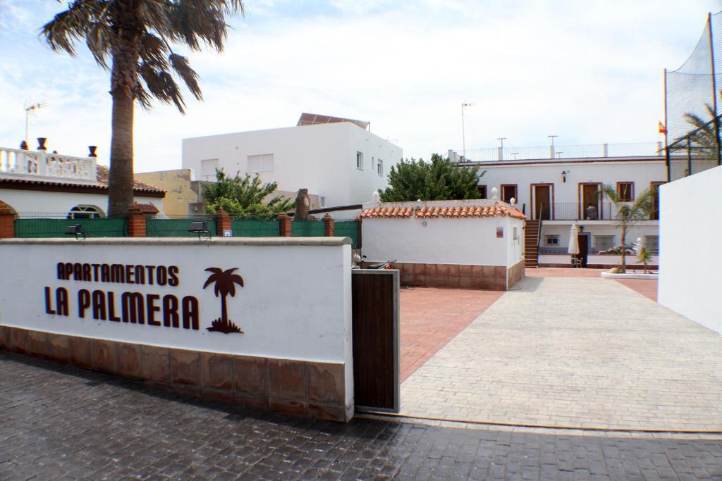 Apartamentos El Palmeral Conil De La Frontera Exterior photo